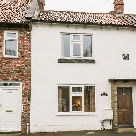 Barnaby Cottage ยาร์ม ภายนอก รูปภาพ