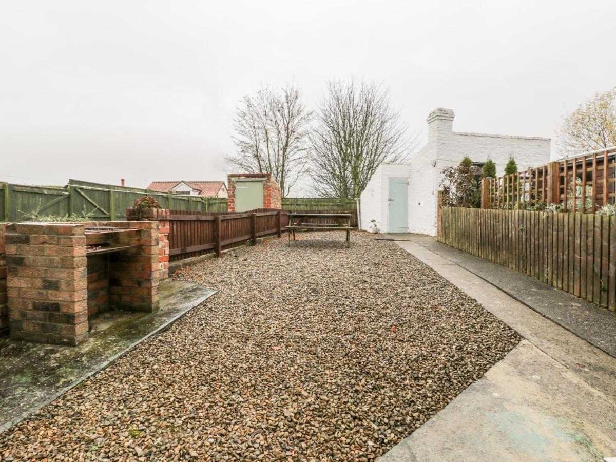Barnaby Cottage ยาร์ม ภายนอก รูปภาพ